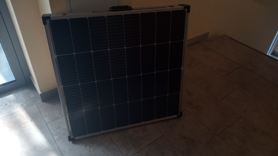2 x Solarpanels je 240Wp, monokristalin, PV-Module, klappbar in Berlin