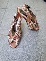 Stöckelschuhe Pumps von Peter Kaiser Gr 38 Düsseldorf - Lörick Vorschau