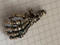 Biker Schmuck Hand mit Totenkopf 925 sterling silber Berlin - Lichtenberg Vorschau