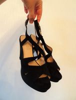 Deichmann Schwarz Schuhe Echtleder 37 heels Sandalen Keilabsatz Köln - Porz Vorschau