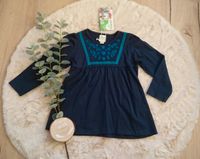 Bluse Shirt dunkelblau Stickerei Mädchen Gr. 98 Alana NEU Niedersachsen - Rühen Vorschau