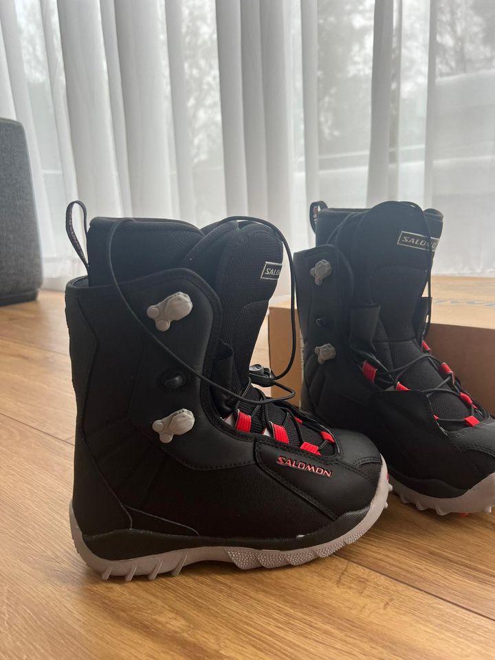 Salomon Snowboard Schuhe Marke Größe 37-38 in Dallgow