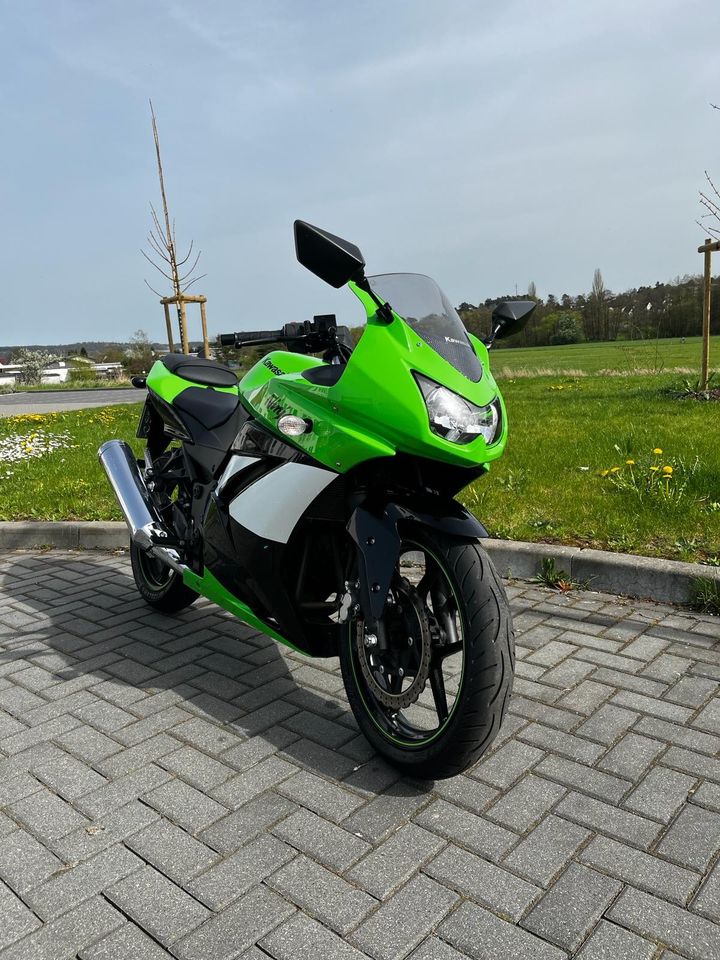 Kawasaki Ninja 250r in Ebsdorfergrund