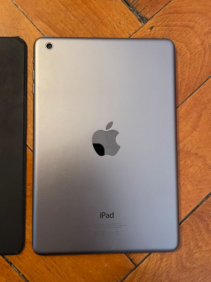 iPad mini 1 mit Cover in Nürnberg (Mittelfr)