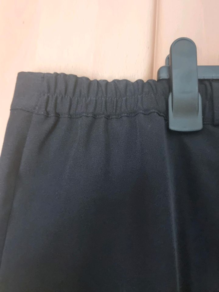 Schwarze,leichte Hose,schwarz,weites BeinnBPC,Bojn Prix,52/54 in Plaidt