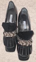 Prada Damen Lackleder Loafer schwarz Gr. 39,5 Nordrhein-Westfalen - Gummersbach Vorschau