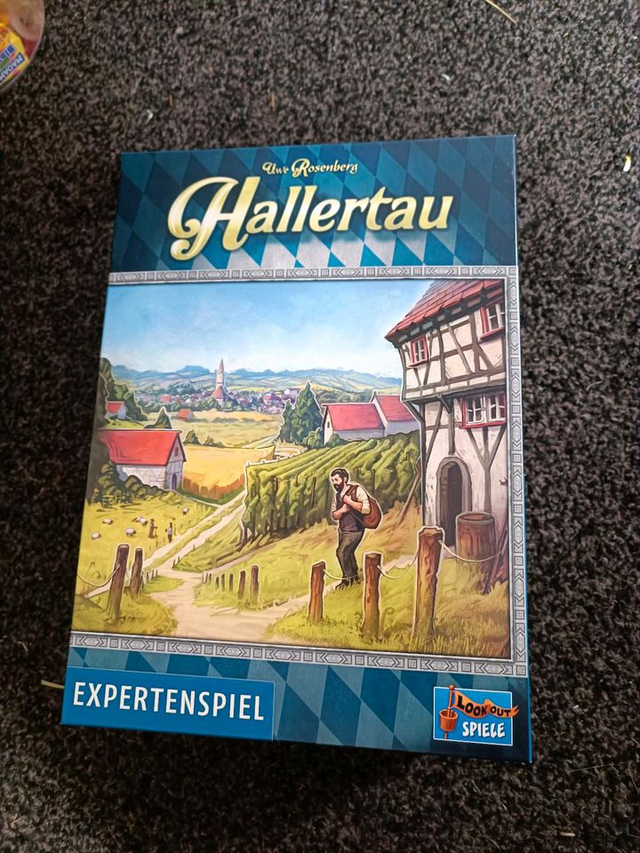 Wie neu Hallertau Gesellschaftsspiel Strategiespiel Brettspiel in Korschenbroich