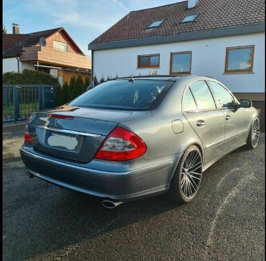 Mercedes E 350 MOPF, Avantgarde, Vollausstattung in Haigerloch