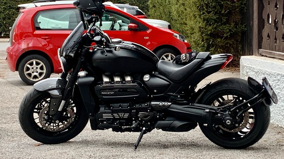 Triumph Rocket 3R Black in Rottach-Egern