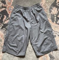 Nike Hose Gr. XXL Short grau 2 Stück Saarland - Völklingen Vorschau