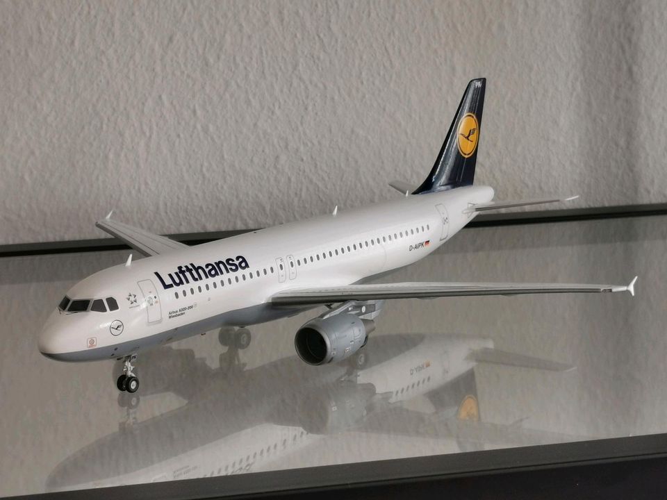 Revell Airbus A320 Fertigbau 04267 in Lage