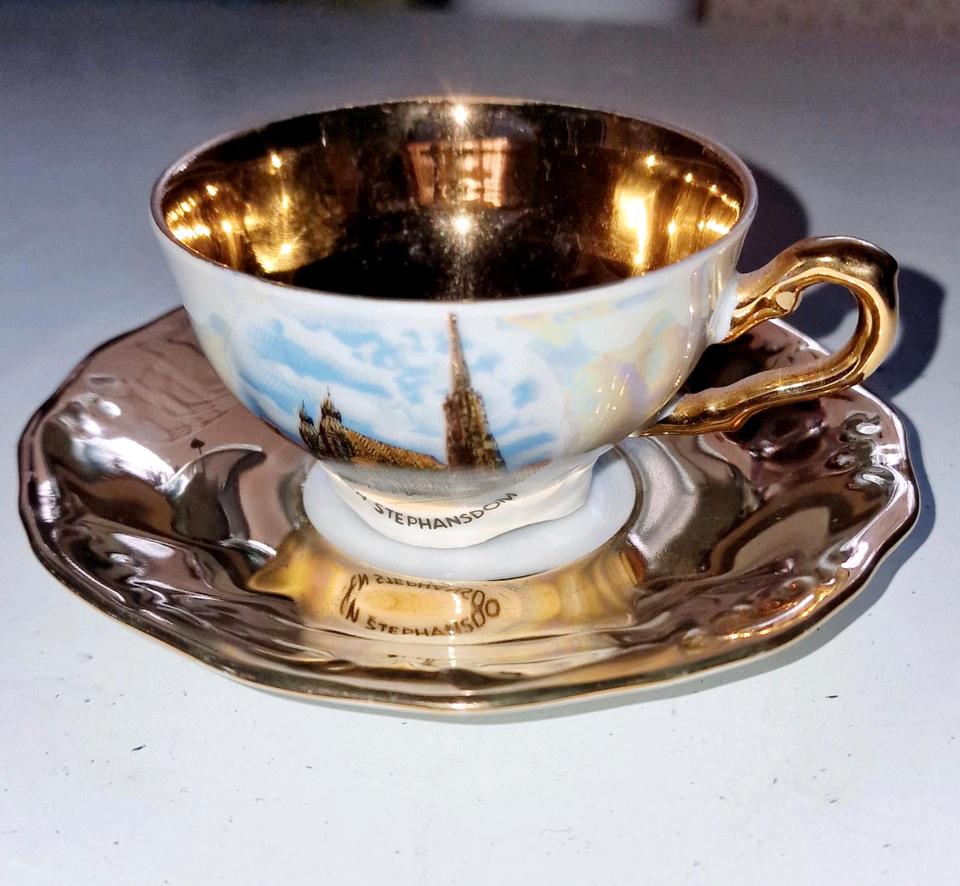 Moccatasse Sammlung  Deko Wien Erinnerung Geschenkidee Gold in Itzehoe