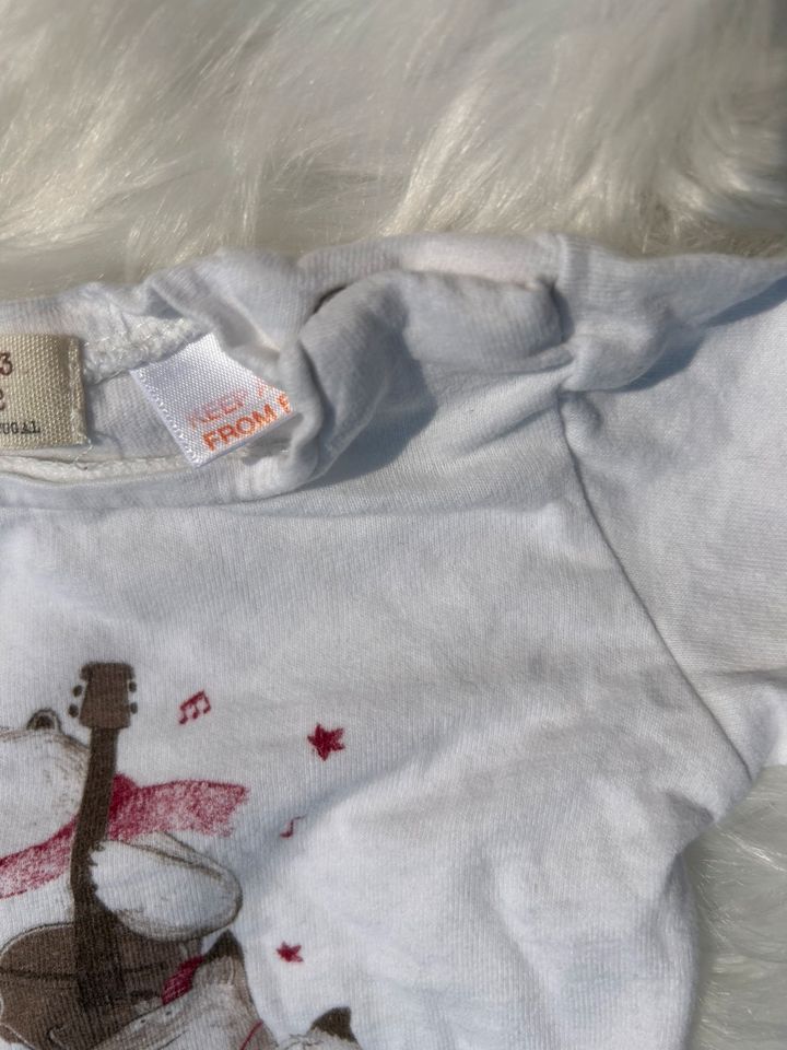 Weißes Zara Baby Girl Langarmshirt Tiere Größe 62 in Köln