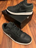 Nike Air Jordan 1 Low SE Off Noir/Black-White-Black Gr. 43 / 9,5 Niedersachsen - Barsinghausen Vorschau