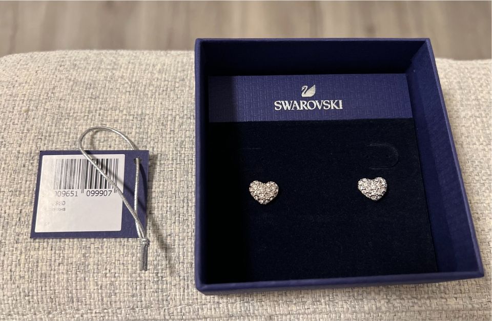 Swarovski Herzchen Ohrstecker neu mit OVP in Trier