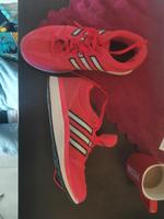 Damen Adidas Laufschuhe Gr. 40 Niedersachsen - Burgwedel Vorschau