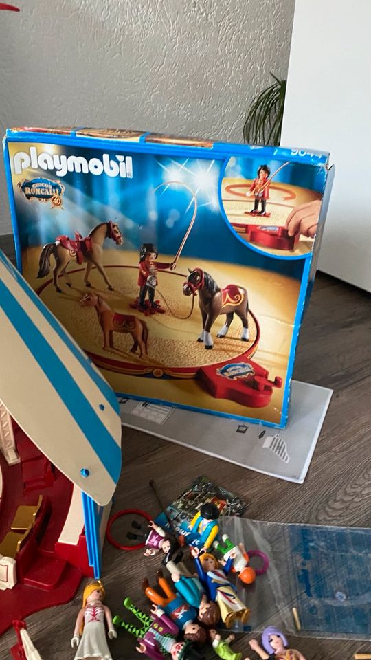 Playmobil Cirkus Roncalli mit sehr viel Zubehör in Warstein