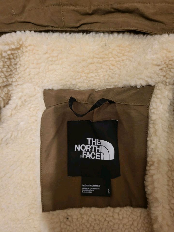 The north face. Winterjacke mit Fell. Warm. in Dortmund