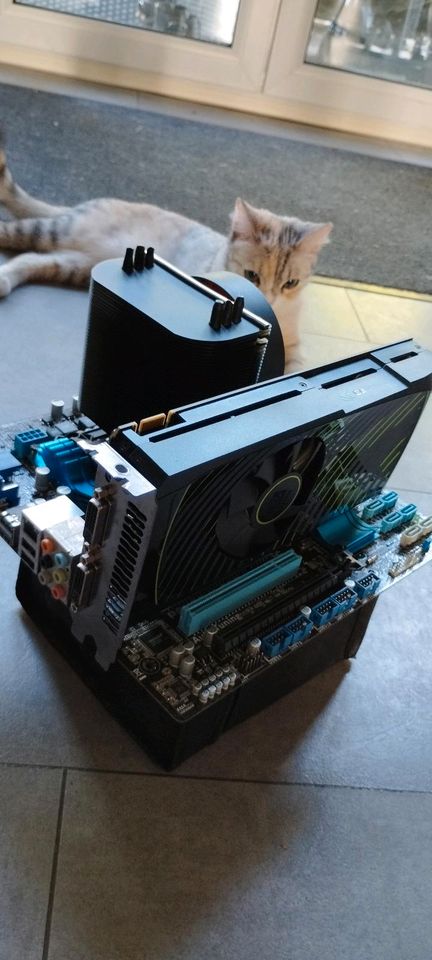 i7 2600, p8h67-pro, Nvidia 560ti, xilence kühler, Corsair 8GB in Ratzeburg