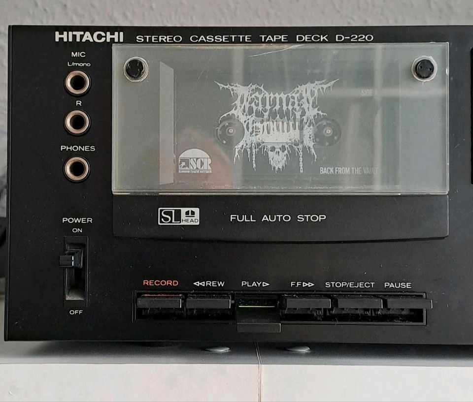 HITACHI D220 -Vintage Tapedeck -"teildefekt" in Lübbenau (Spreewald)