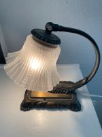 Vintage Antik Tischlampe mit Art Deco Glasschirm Hessen - Wiesbaden Vorschau