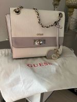 Guess Umhängetasche in Weiß/Silber inklusive Taschenschmuck Bayern - Aholming Vorschau