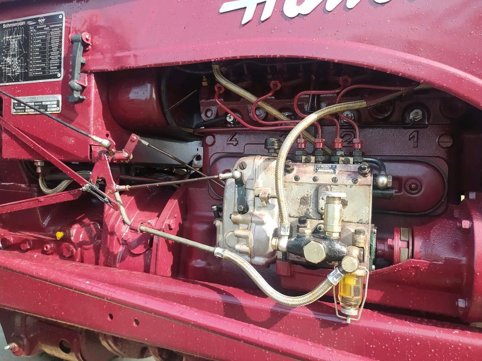 Hanomag r435/45 Traktor Oldtimer restauriert, Tüv rot Kirmeswagen in Rheurdt