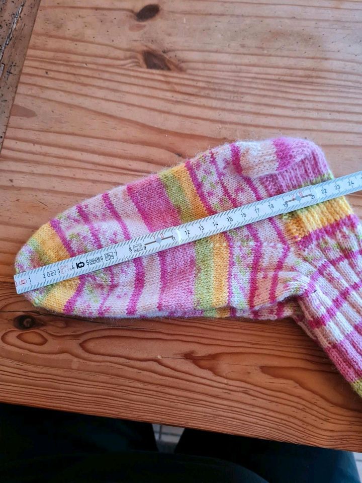 Socken handgestrickt Größe 37-39 in Pretzfeld