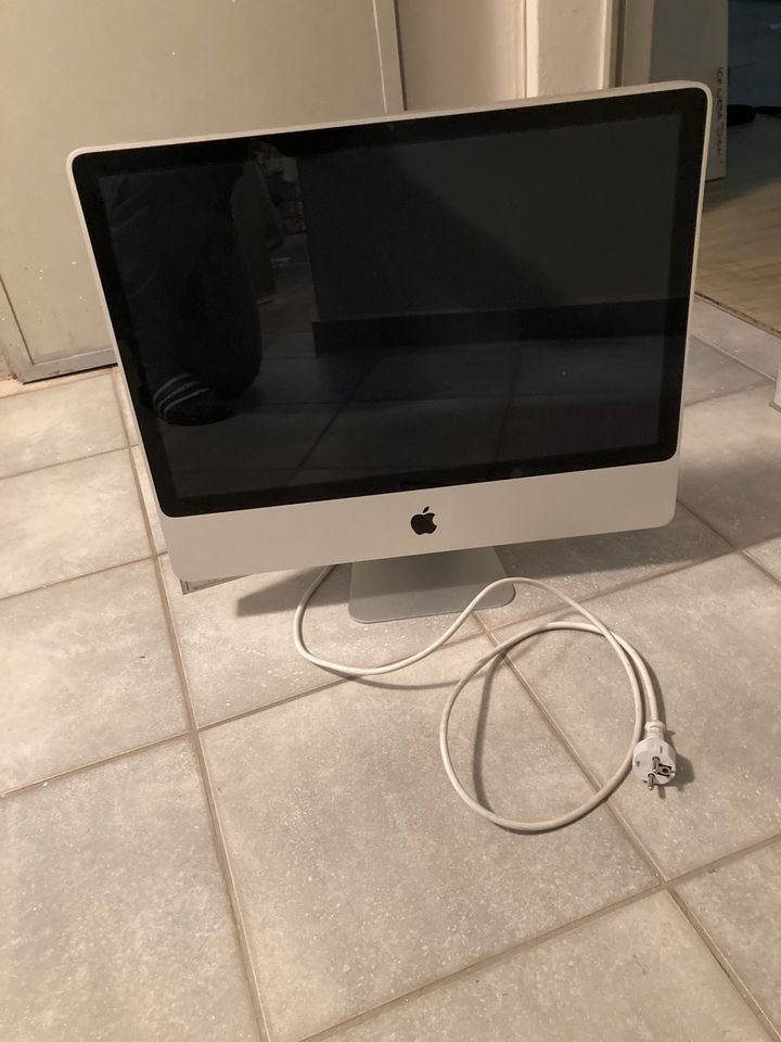 iMac (24-inch, Early 2009) in Stuttgart