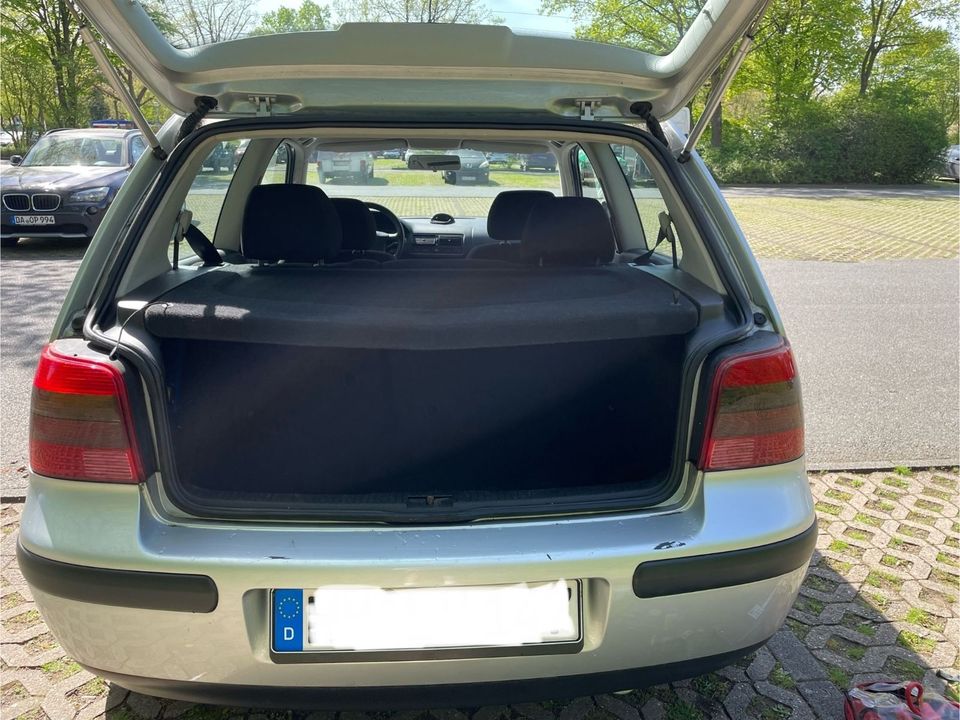 Volkswagen Golf IV 1.4 in Darmstadt