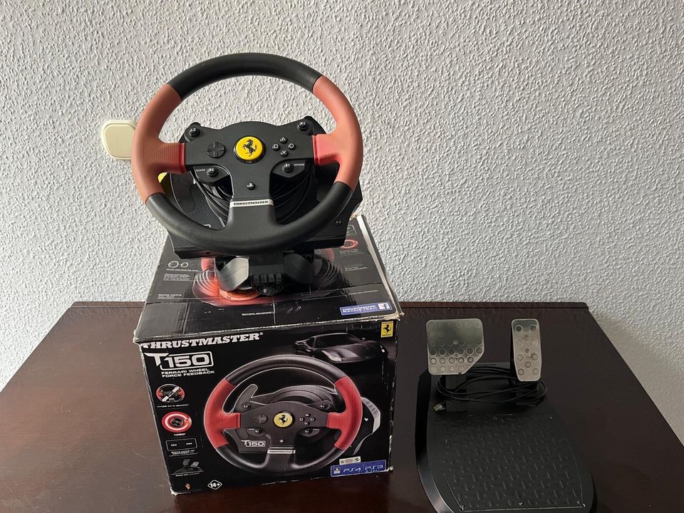 Thrustmaster T-150 Ferrarie Wheel in Gelsenkirchen