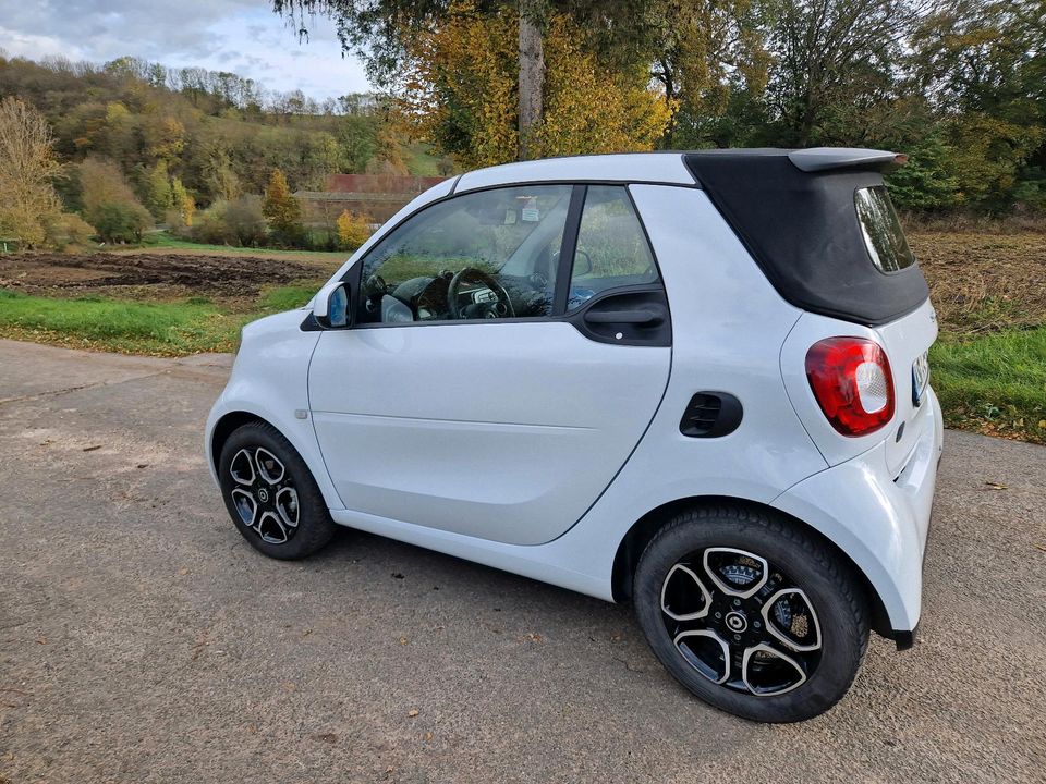 Smart EQ Cabrio in Warburg