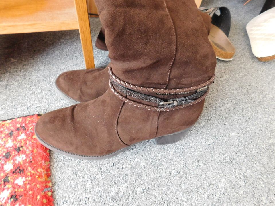 braune Stiefel - graceland - mit Verziehrung - Gr.40 - wie neu in Bobingen