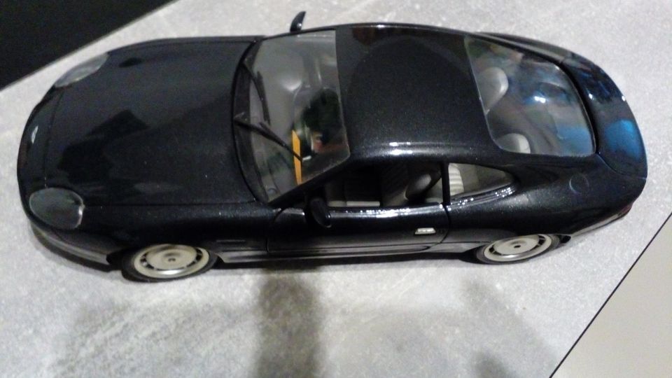 Aston Martin DB7 von Guiloy 1:18 in Anthrazit Metallic in Ravensburg