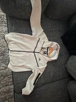 Nike tech fleece Größe s beige/grau Nordrhein-Westfalen - Herten Vorschau