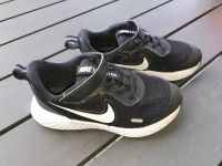 Nike Revolution Gr. 27,5 - sehr gut !! Hessen - Grünberg Vorschau