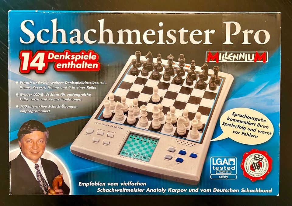 Schachspiel elektronisch Schachmeister Pro (batteriebetrieben) in Paderborn