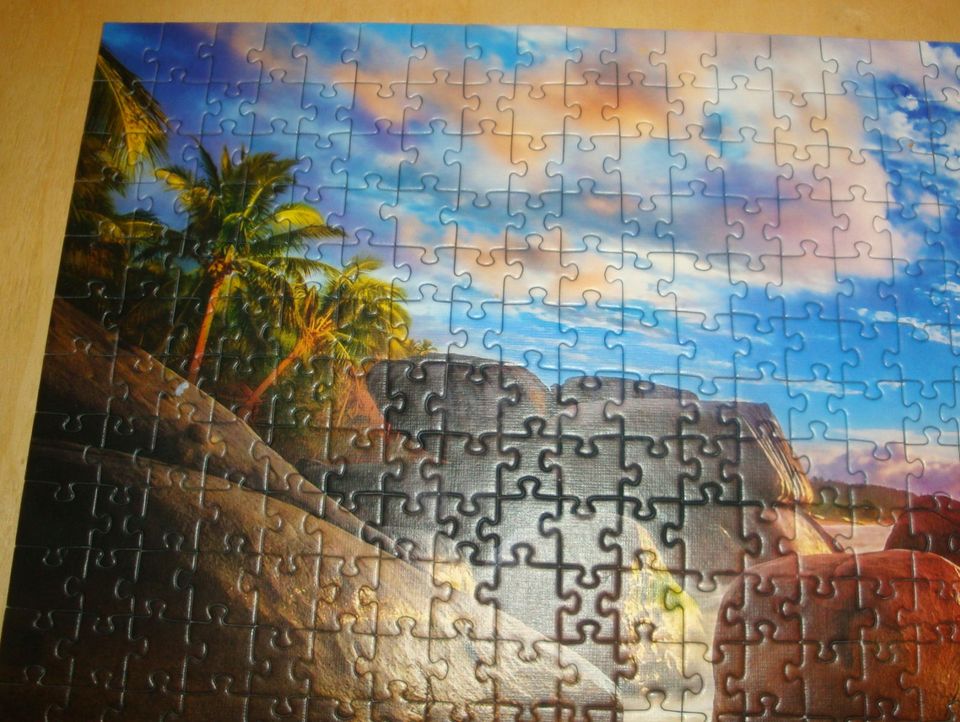 Trefl Premium Puzzle Samudra Beach India 1000 T. 1x gel. komplett in Bückeburg