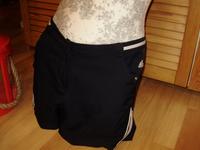 Adidas Shorts blau Taschen mit Drückern 36 Bayern - Forchheim Vorschau