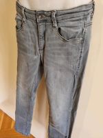 S. Oliver Jeans Hose grau Größe 152 - Top Zustand !! Niedersachsen - Aurich Vorschau