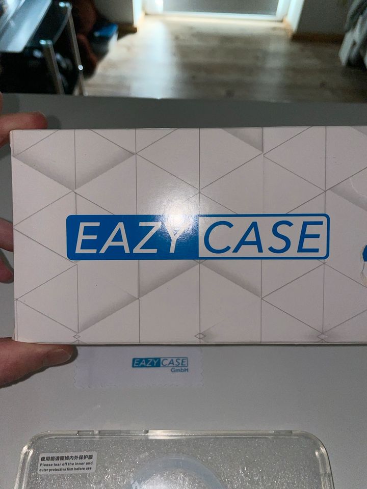 Schützende eazy case iPhone 14 Pro Handyhülle in Mindelheim