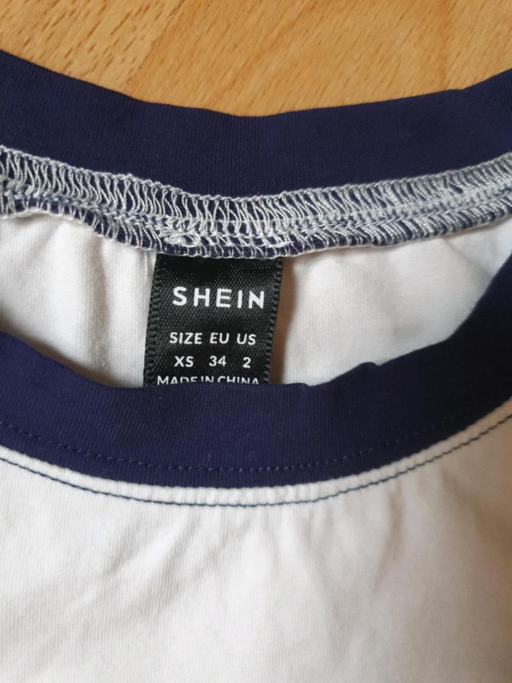 Shirt XS shein Mödchen in Recklinghausen