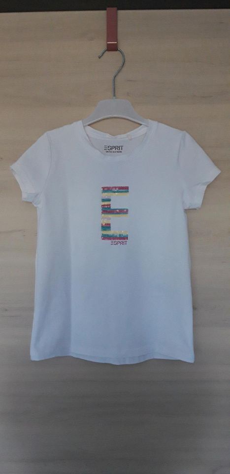 ❤T-Shirt  Guess❤Desigual❤Esprit❤Sublevel❤ab Gr. 122/128 - in Hamminkeln