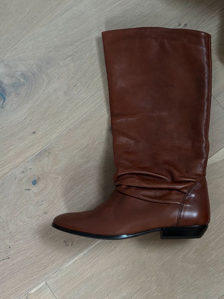 Neue unbenutzte Stiefel braun Venturini Eleganza Leder Größe 39 in Wanderup