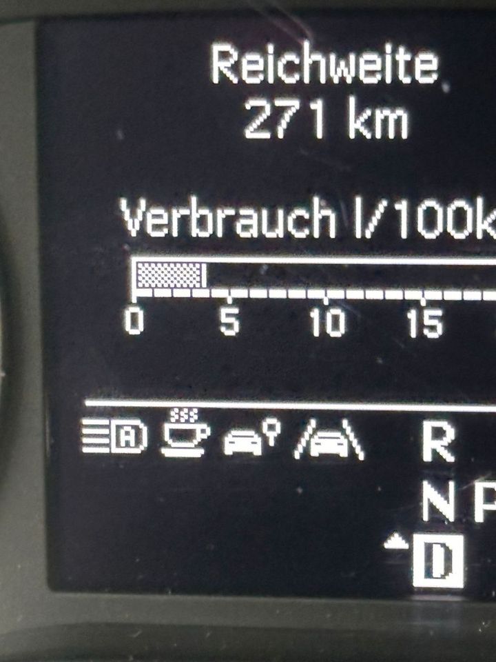Mercedes-Benz B 200 *Command Online* Edition 1 in Berlin