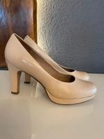 Pumps Damen Schuh hautfarben nude beige 6,5 40 Clarks Softwear Bayern - Tuntenhausen Vorschau