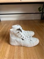 Superdry Canvas High Top Sneaker Veganer Gr. 38 NEU Nordrhein-Westfalen - Gladbeck Vorschau