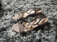 Marco tozzi Glitzer Sandalen beige braun grau Absatz 40 Nordrhein-Westfalen - Lüdenscheid Vorschau