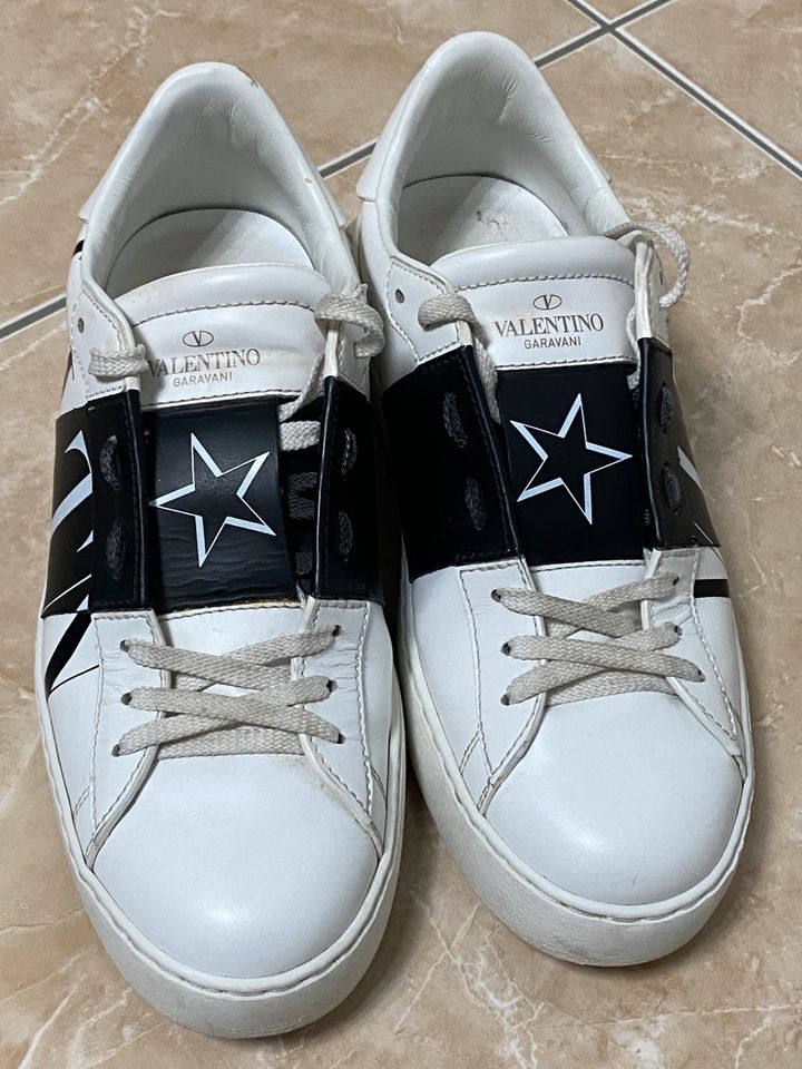 Valentino original Rockstud Open VLTN Damen Sneaker 38 Schuhe in Rüsselsheim