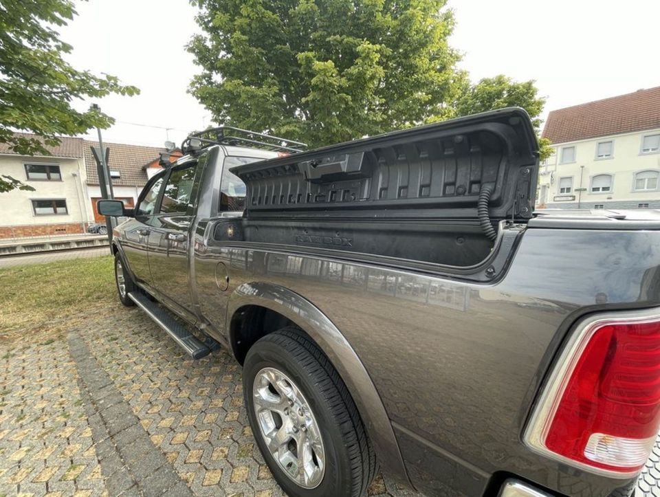 Dodge RAM 1500 Laramie V8. Abnehmbare Sattelkupplung. 44000Km. in Wermelskirchen